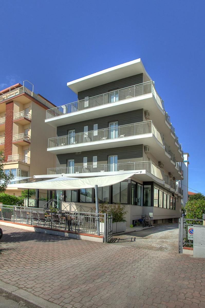Hotel Rudy Cervia Buitenkant foto