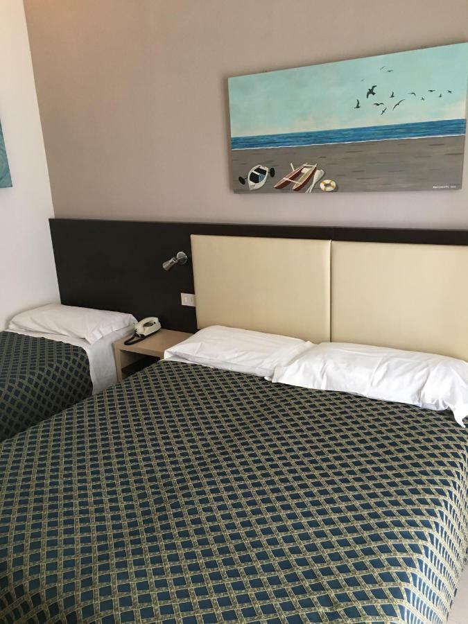 Hotel Rudy Cervia Buitenkant foto