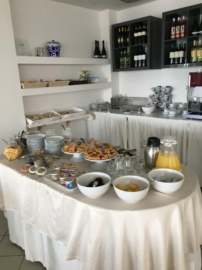 Hotel Rudy Cervia Buitenkant foto